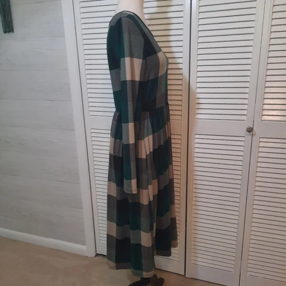 Reborn Buffalo plaid stretchy dress sz large *F - Picture 7 of 7